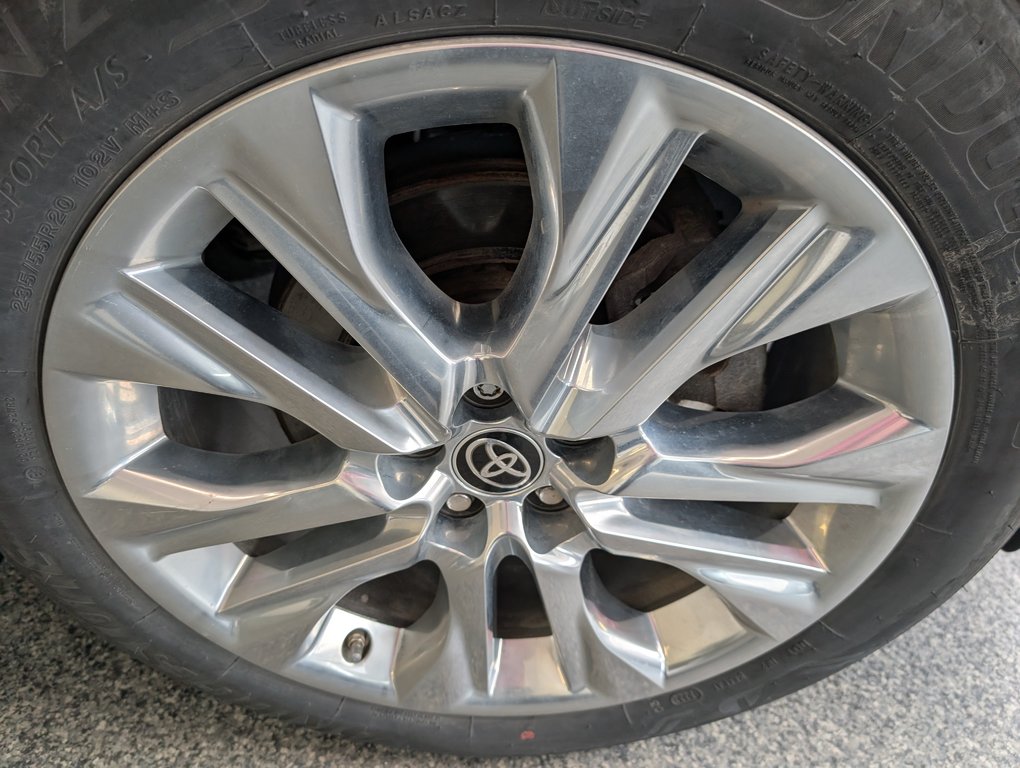 2022 Toyota Highlander Limited AWD, GARANTIE JUSQU EN 2026, in Magog, Quebec - 25 - w1024h768px