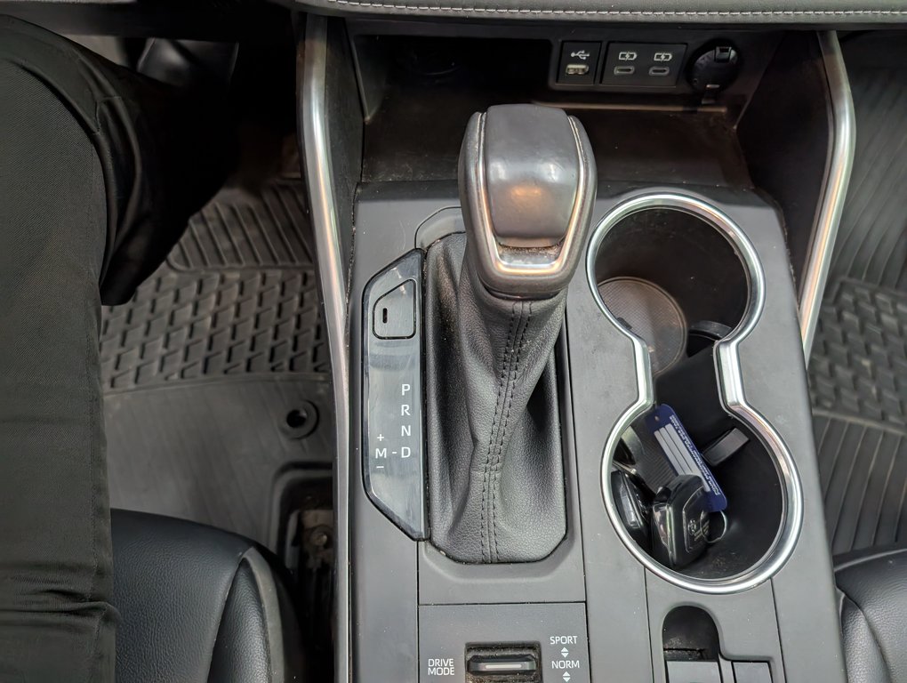 2022 Toyota Highlander XLE AWD in Magog, Quebec - 20 - w1024h768px