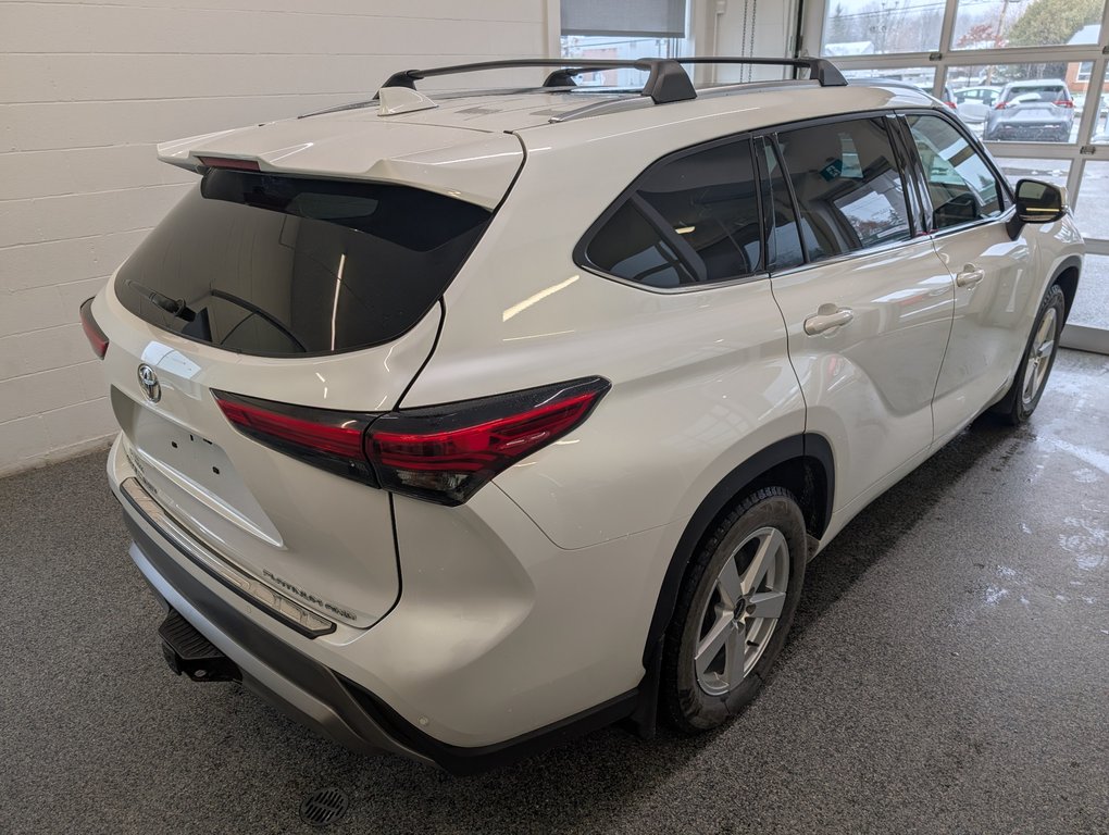 Toyota Highlander Limited AWD, GARANTIE JUSQU EN 2029, 2022 à Magog, Québec - 3 - w1024h768px