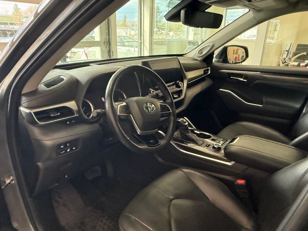 2022 Toyota Highlander Limited PLATINUM, in Magog, Quebec - 15 - w1024h768px