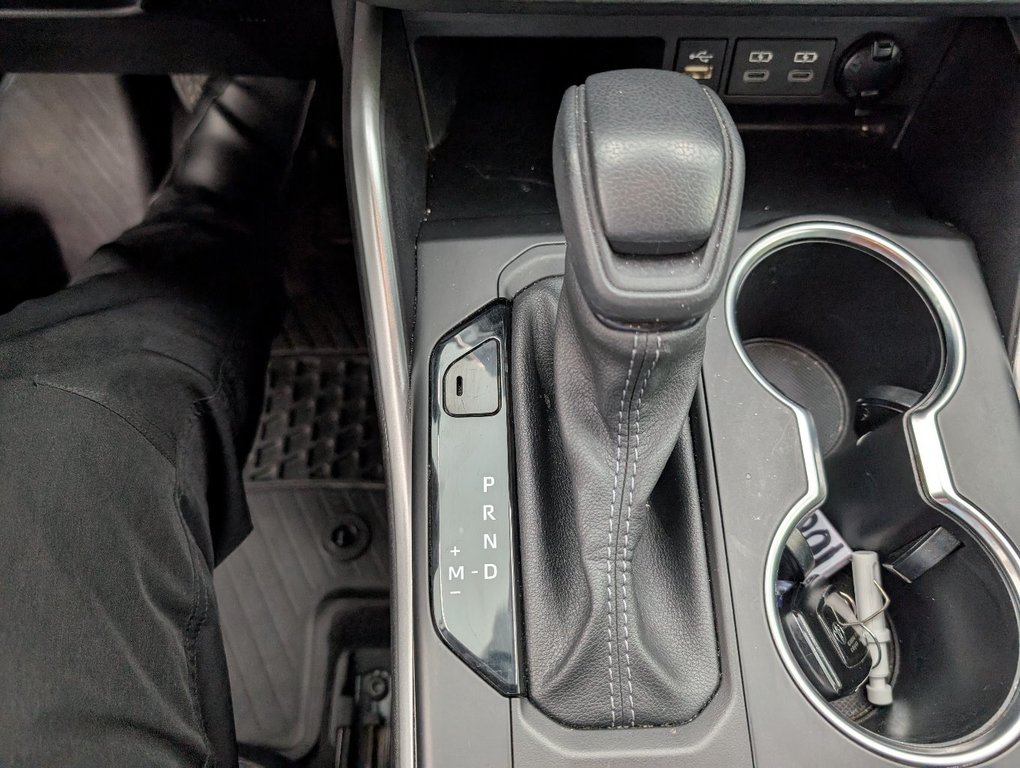 Toyota Highlander LE AWD, GARANTIE JUSQU EN 2028, 2023 à Magog, Québec - 18 - w1024h768px
