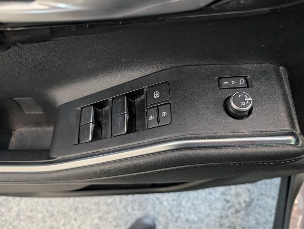 2023 Toyota Highlander hybrid Limited, GARANTIE JUSQU EN 2027, in Magog, Quebec - 14 - w1024h768px