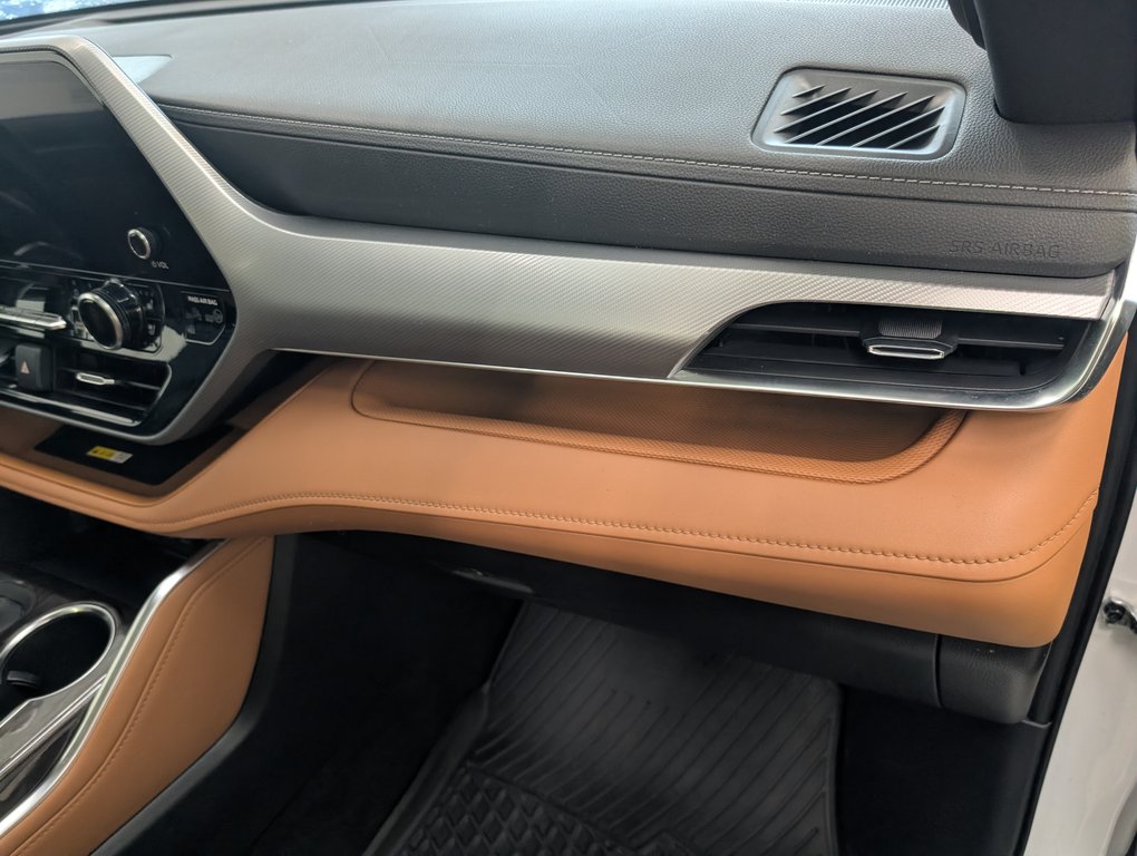 2023 Toyota Highlander LIMITED PLATINUM AWD, GARANTIE JUSQU EN 2026, in Magog, Quebec - 10 - w1024h768px