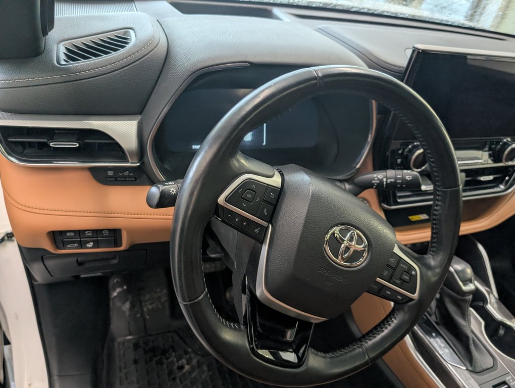 2023 Toyota Highlander LIMITED PLATINUM AWD, GARANTIE JUSQU EN 2026, in Magog, Quebec - 14 - w1024h768px