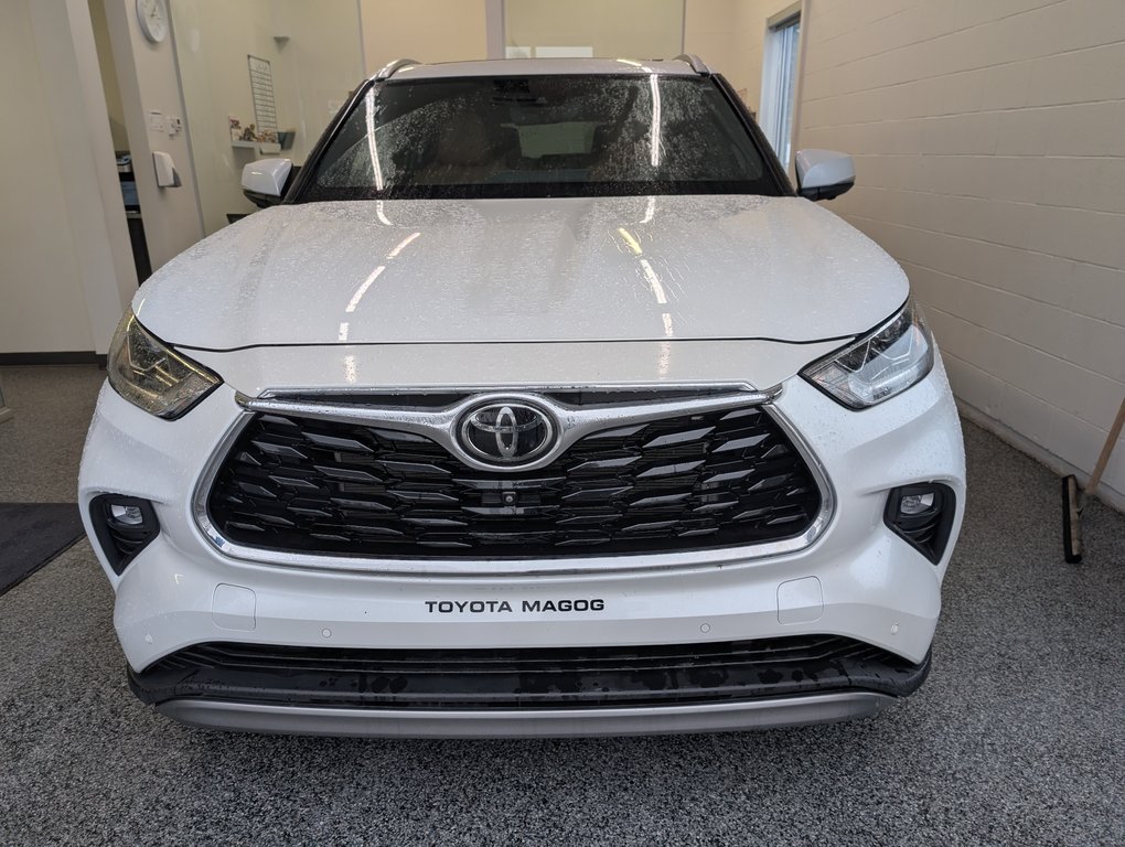 2023 Toyota Highlander LIMITED PLATINUM AWD, GARANTIE JUSQU EN 2026, in Magog, Quebec - 5 - w1024h768px
