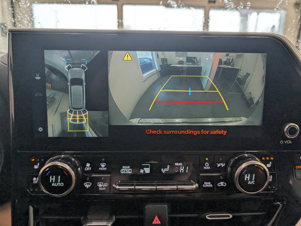 2023 Toyota Highlander LIMITED PLATINUM AWD, GARANTIE JUSQU EN 2026, in Magog, Quebec - 24 - w1024h768px