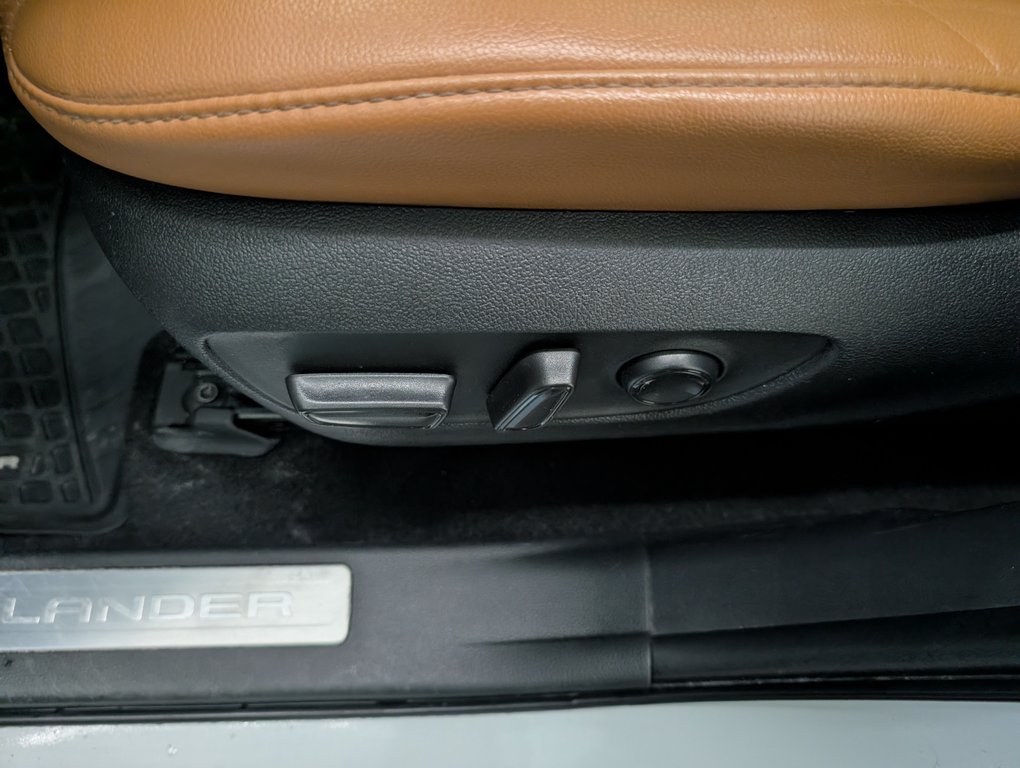 2023 Toyota Highlander LIMITED PLATINUM AWD, GARANTIE JUSQU EN 2026, in Magog, Quebec - 15 - w1024h768px