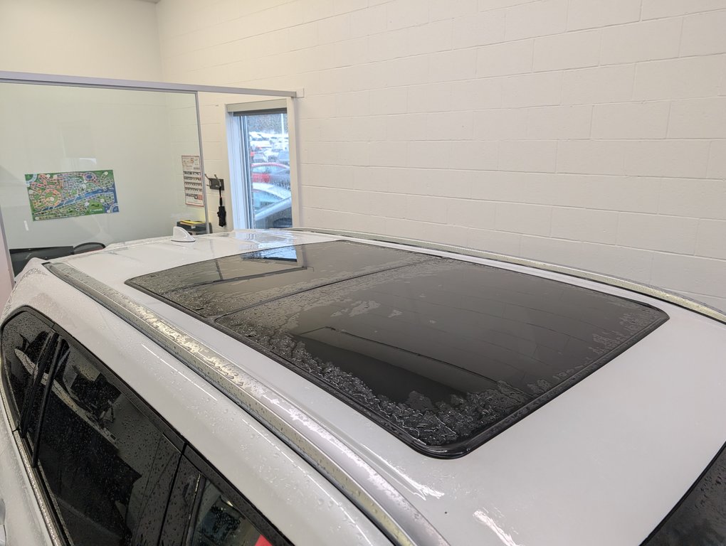 2023 Toyota Highlander LIMITED PLATINUM AWD, GARANTIE JUSQU EN 2026, in Magog, Quebec - 29 - w1024h768px