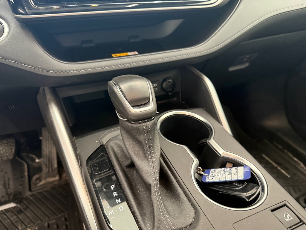 2023 Toyota Highlander XLE AWD, GARANTIE JUSQU EN 2027, in Magog, Quebec - 14 - w1024h768px