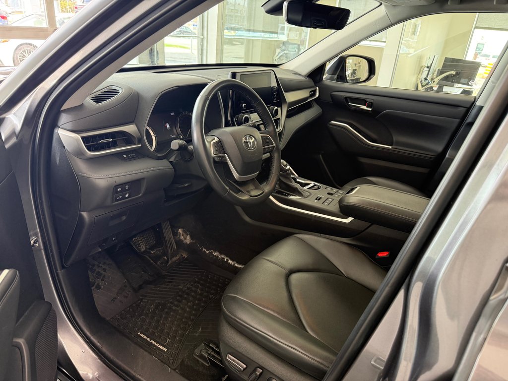 2023 Toyota Highlander XLE AWD, GARANTIE JUSQU EN 2027, in Magog, Quebec - 11 - w1024h768px