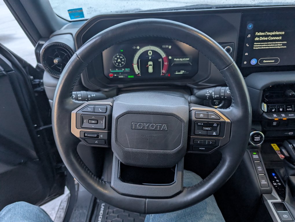 Toyota Land Cruiser GARANTIE JUSQU EN 2028, 2024 à Magog, Québec - 17 - w1024h768px