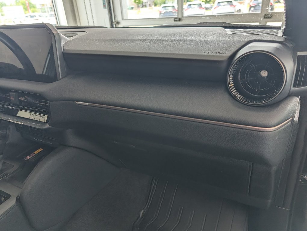 2025 Toyota Land Cruiser PREMIUM AWD, GARANTIE JUSQU EN 2029, in Magog, Quebec - 10 - w1024h768px