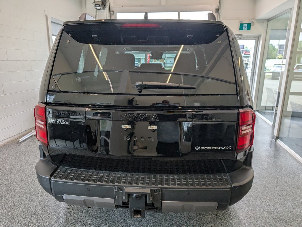 2025 Toyota Land Cruiser PREMIUM AWD, GARANTIE JUSQU EN 2029, in Magog, Quebec - 4 - w1024h768px