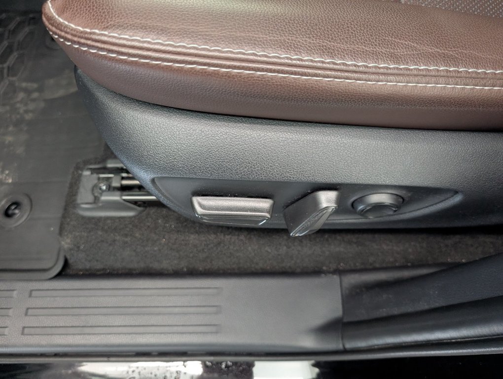 2025 Toyota Land Cruiser PREMIUM AWD, GARANTIE JUSQU EN 2029, in Magog, Quebec - 14 - w1024h768px