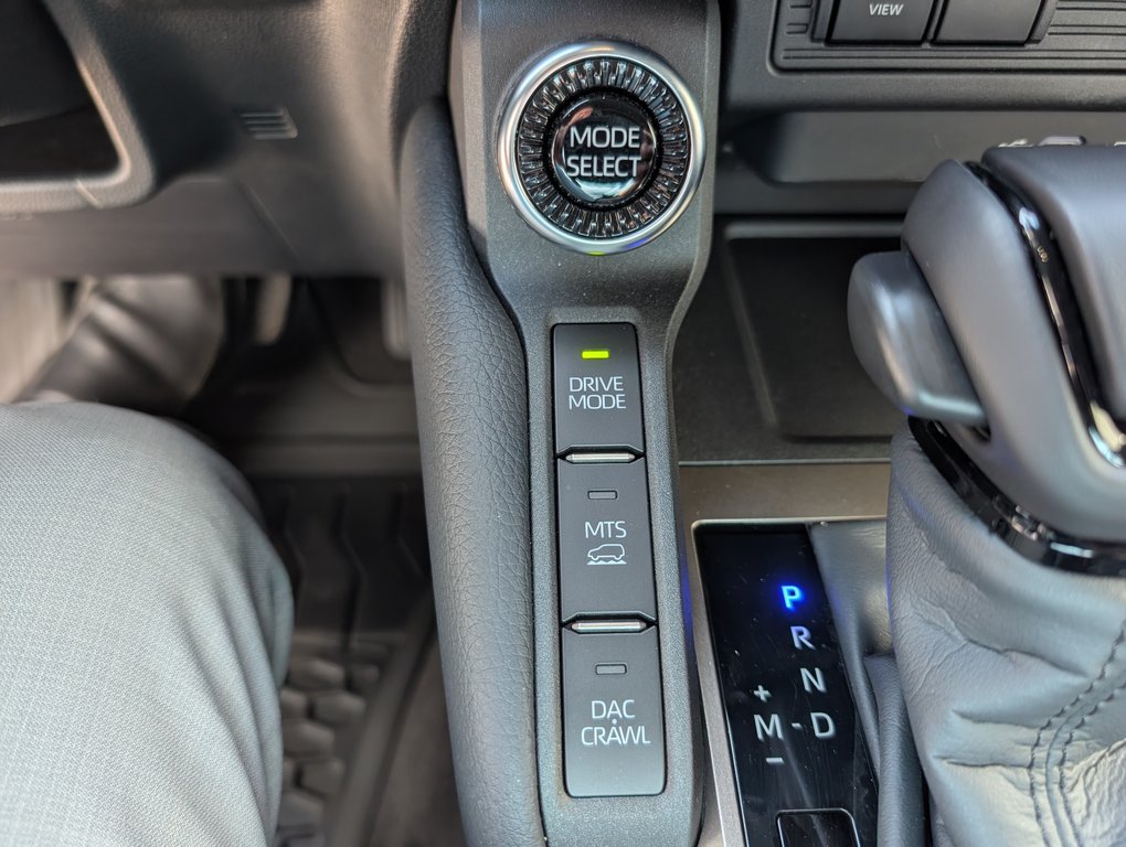 2027 Toyota Land Cruiser GROUPE PREMIUM in Magog, Quebec - 21 - w1024h768px