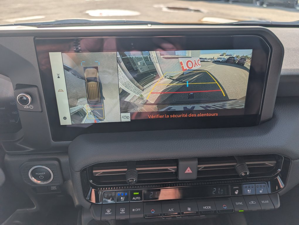 2027 Toyota Land Cruiser GROUPE PREMIUM in Magog, Quebec - 26 - w1024h768px