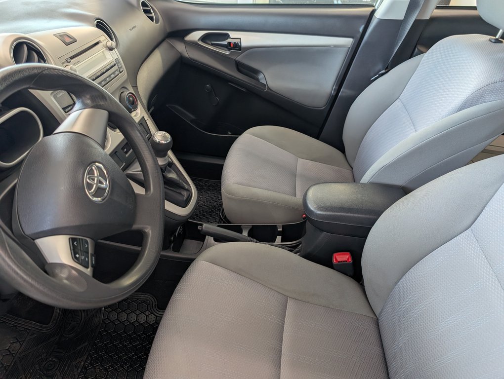 Toyota Matrix  2012 à Magog, Québec - 8 - w1024h768px