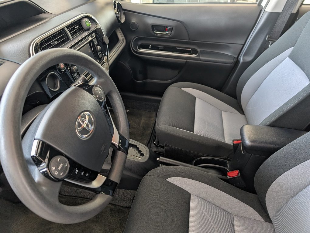 Toyota Prius C  2019 à Magog, Québec - 11 - w1024h768px