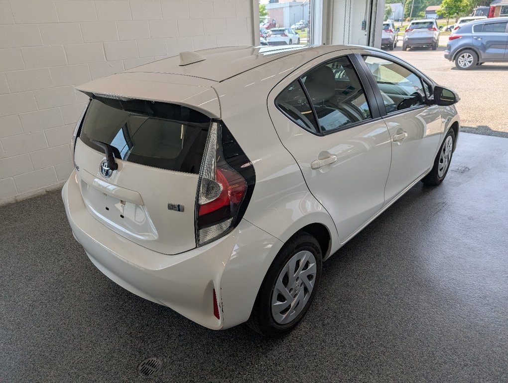 Toyota Prius C  2019 à Magog, Québec - 3 - w1024h768px