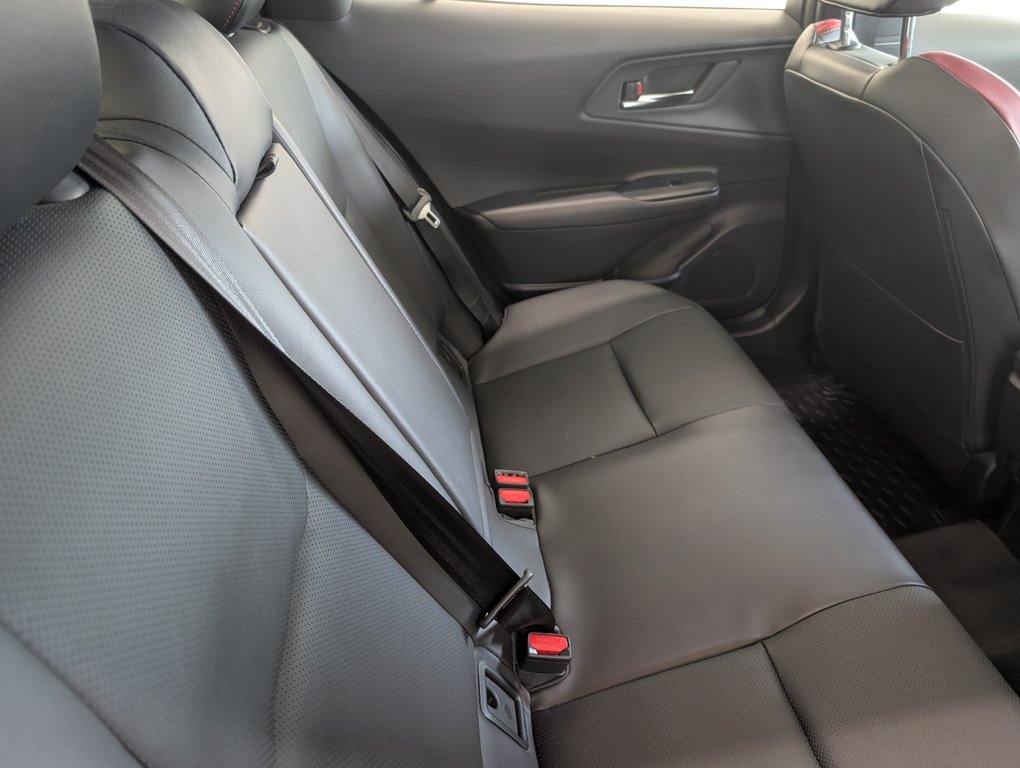 Toyota Prius Plug-In Hybrid XSE 2025 à Magog, Québec - 7 - w1024h768px