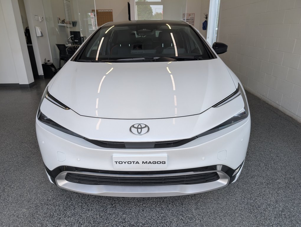 Toyota Prius Plug-In Hybrid XSE 2025 à Magog, Québec - 5 - w1024h768px
