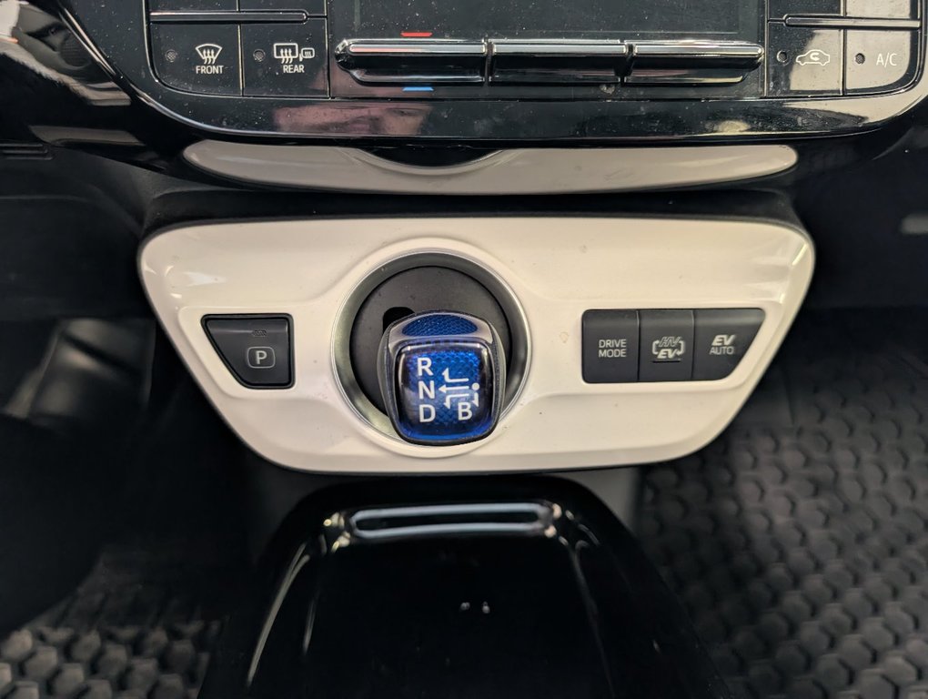 2018 Toyota PRIUS PRIME BRANCHABLE, A/C, in Magog, Quebec - 16 - w1024h768px