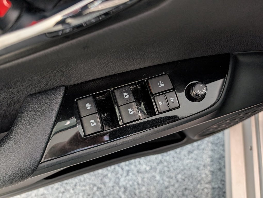 2018 Toyota PRIUS PRIME BRANCHABLE, A/C, in Magog, Quebec - 14 - w1024h768px