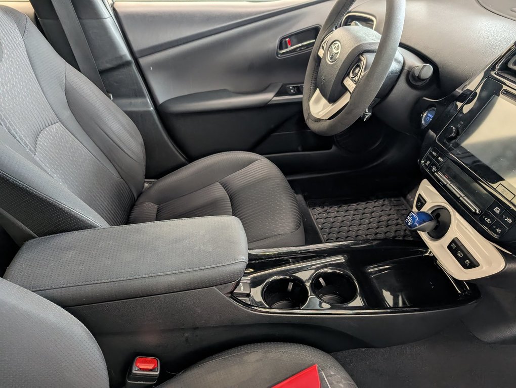 2018 Toyota PRIUS PRIME BRANCHABLE, A/C, in Magog, Quebec - 9 - w1024h768px