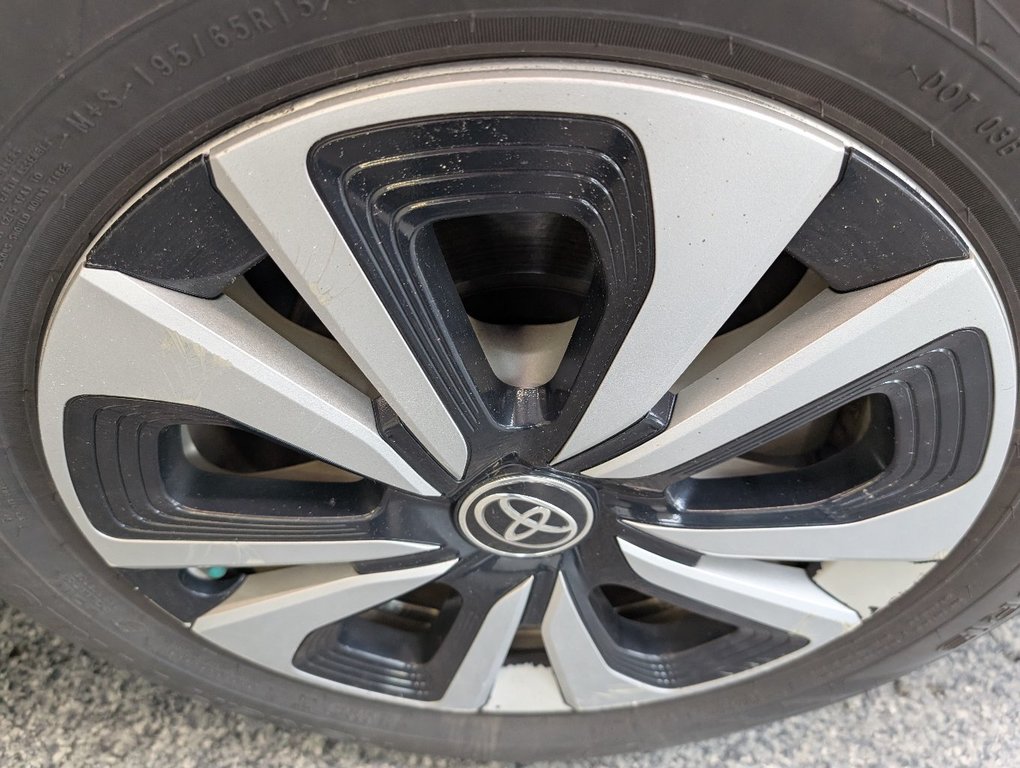 2018 Toyota PRIUS PRIME BRANCHABLE, A/C, in Magog, Quebec - 24 - w1024h768px