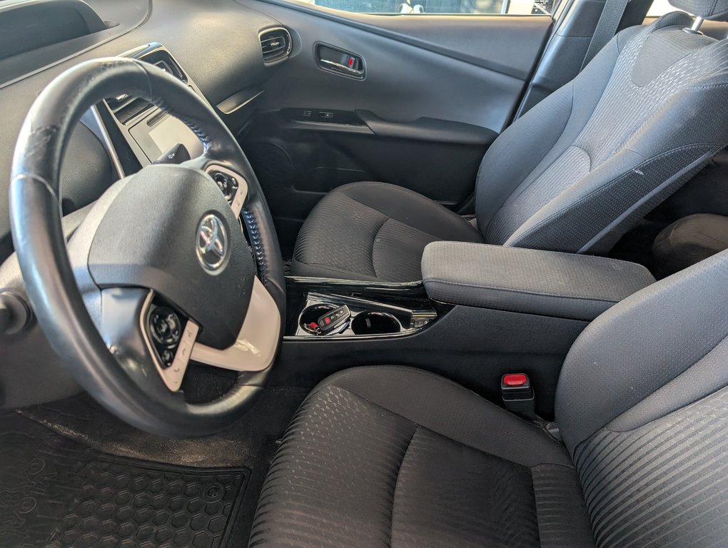 2018 Toyota PRIUS PRIME BRANCHABLE, A/C, in Magog, Quebec - 11 - w1024h768px