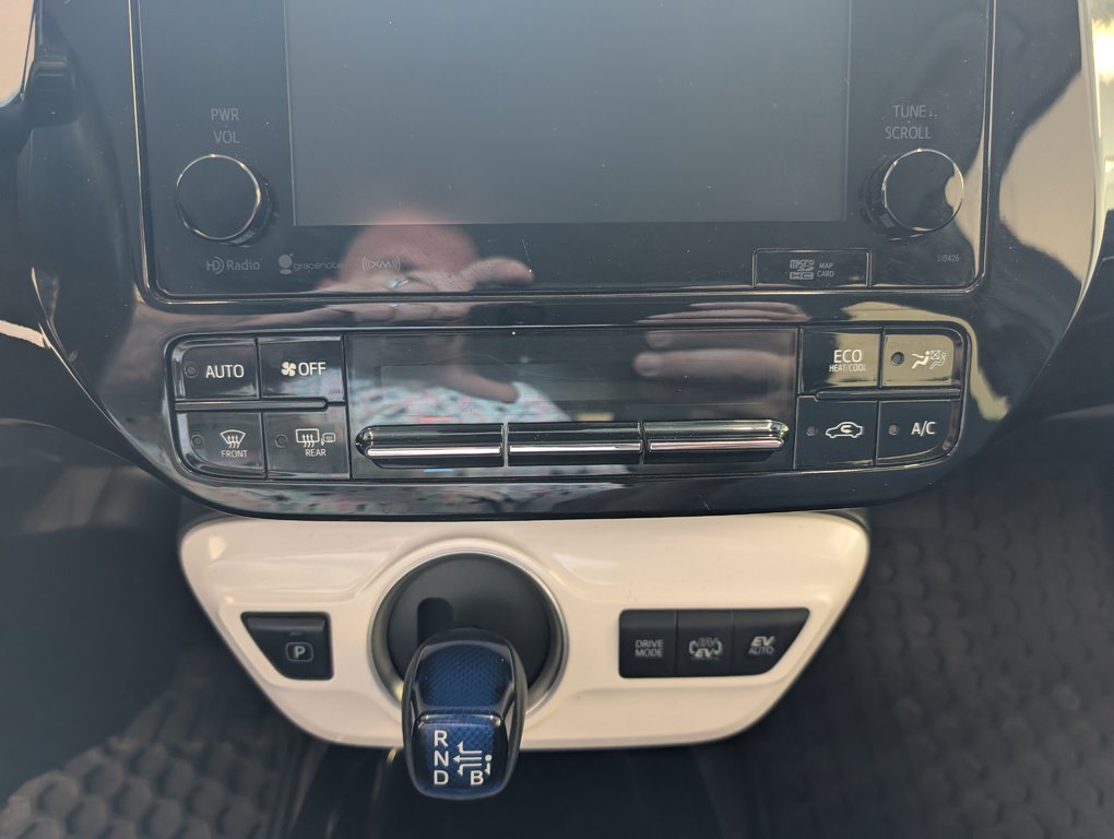 2018 Toyota PRIUS PRIME BRANCHABLE, A/C, in Magog, Quebec - 16 - w1024h768px
