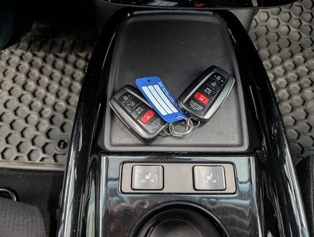 Toyota Prius Prime BRANCHABLE, GARANTIE JUSQU EN 2027, 2020 à Magog, Québec - 13 - w1024h768px