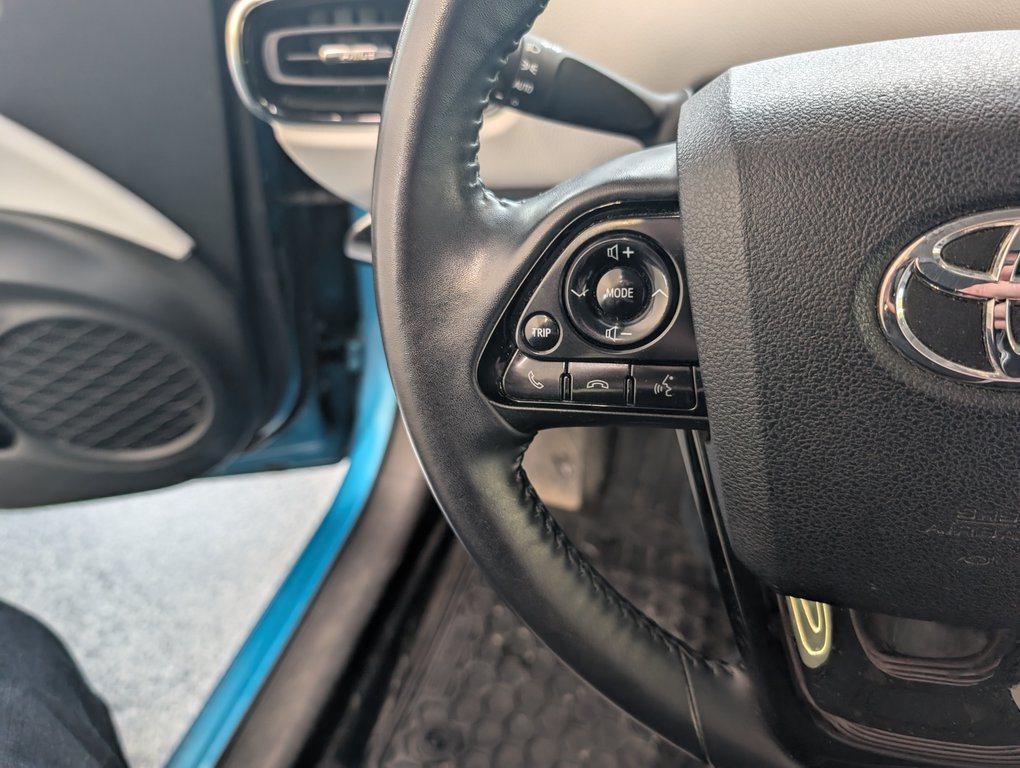 Toyota Prius Prime GROUPE AMELIORER, BRANCHABLE, 2020 à Magog, Québec - 16 - w1024h768px
