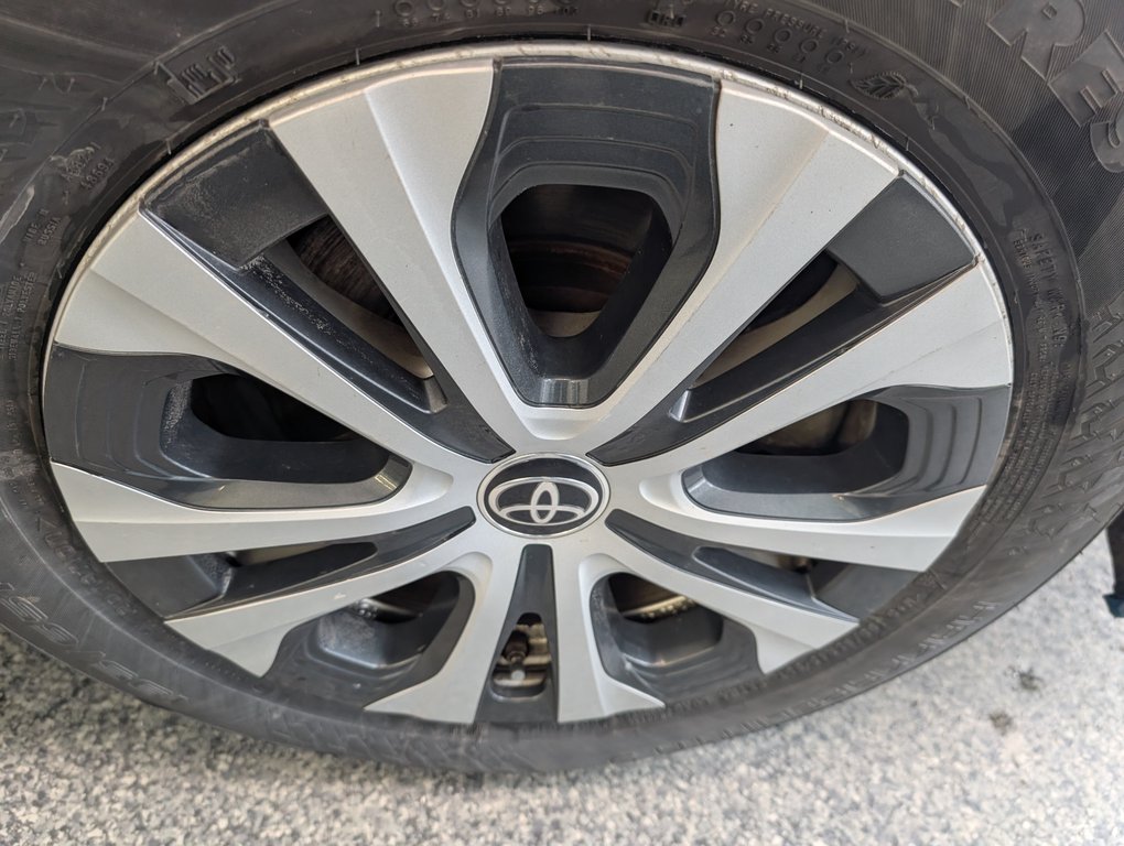 Toyota Prius Prime GROUPE AMELIORER, BRANCHABLE, 2020 à Magog, Québec - 23 - w1024h768px