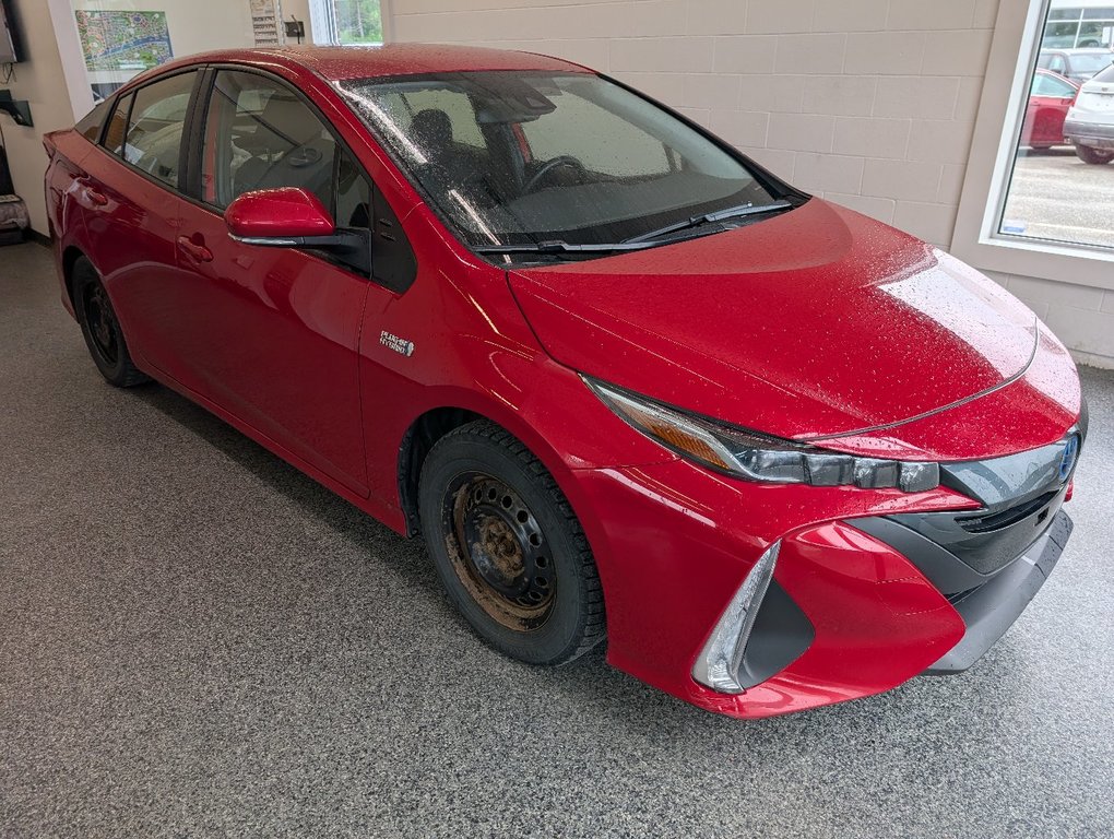 2021 Toyota PRIUS PRIME BRANCHABLE, in Magog, Quebec - 1 - w1024h768px