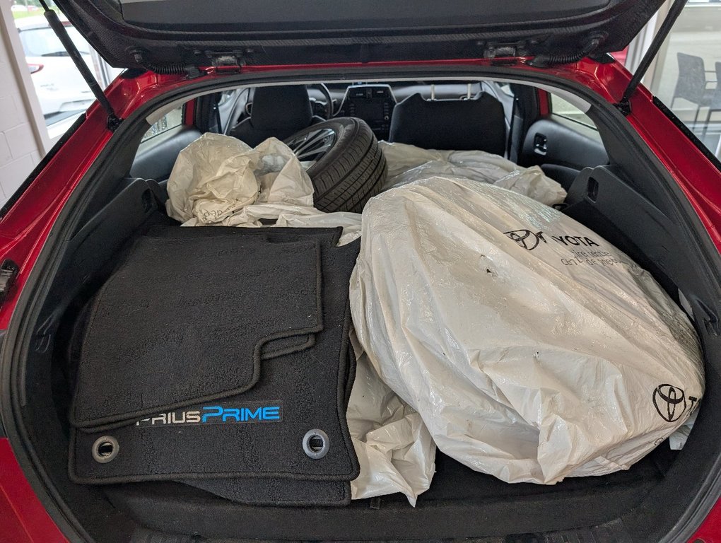 2021 Toyota PRIUS PRIME BRANCHABLE, in Magog, Quebec - 7 - w1024h768px