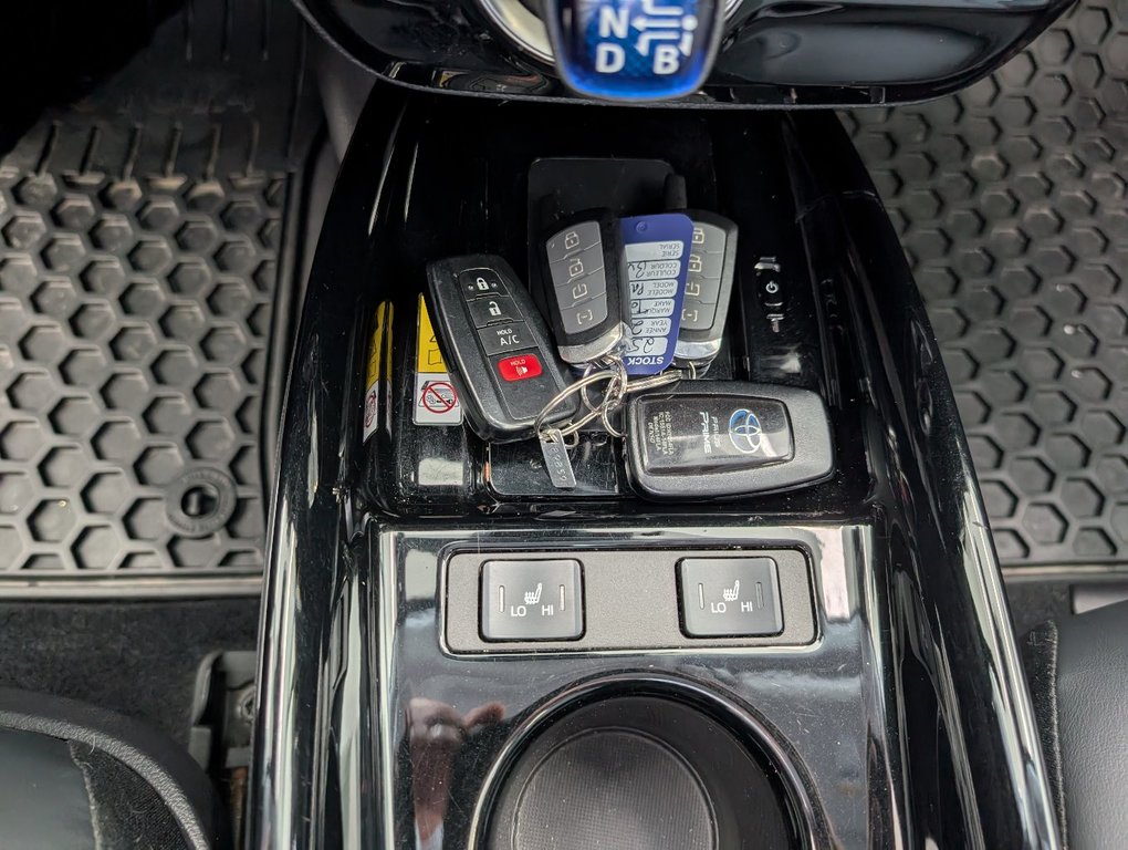 2021 Toyota PRIUS PRIME GROUPE AMELIORER, BRANCHABLE, CUIR, in Magog, Quebec - 17 - w1024h768px