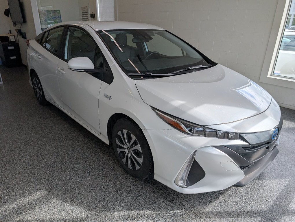 2021 Toyota PRIUS PRIME GROUPE AMELIORER, BRANCHABLE, CUIR, in Magog, Quebec - 1 - w1024h768px