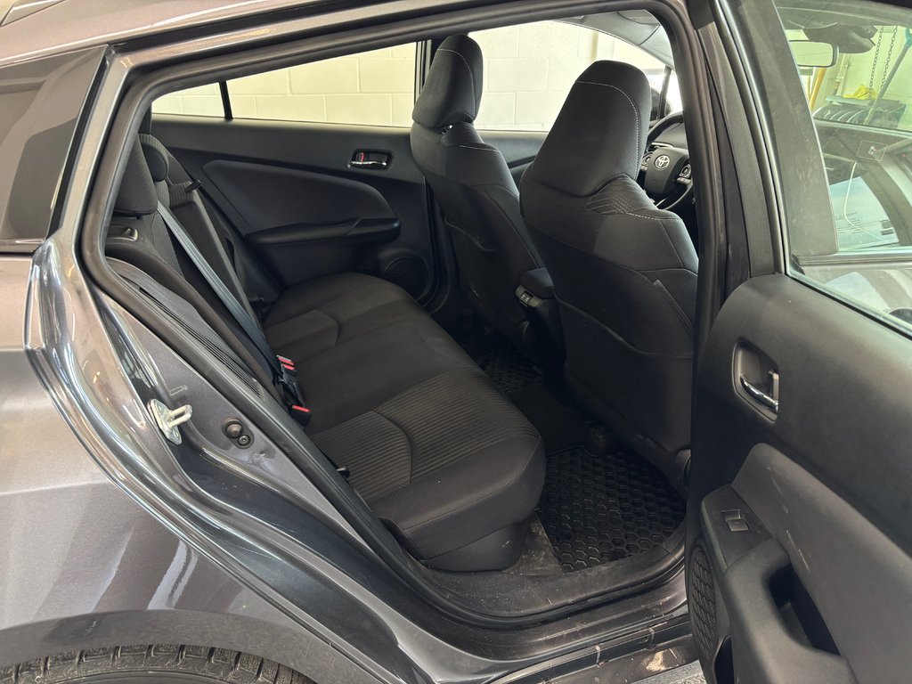 2021 Toyota Prius Prime BASE BRANCHABLE, in Magog, Quebec - 8 - w1024h768px