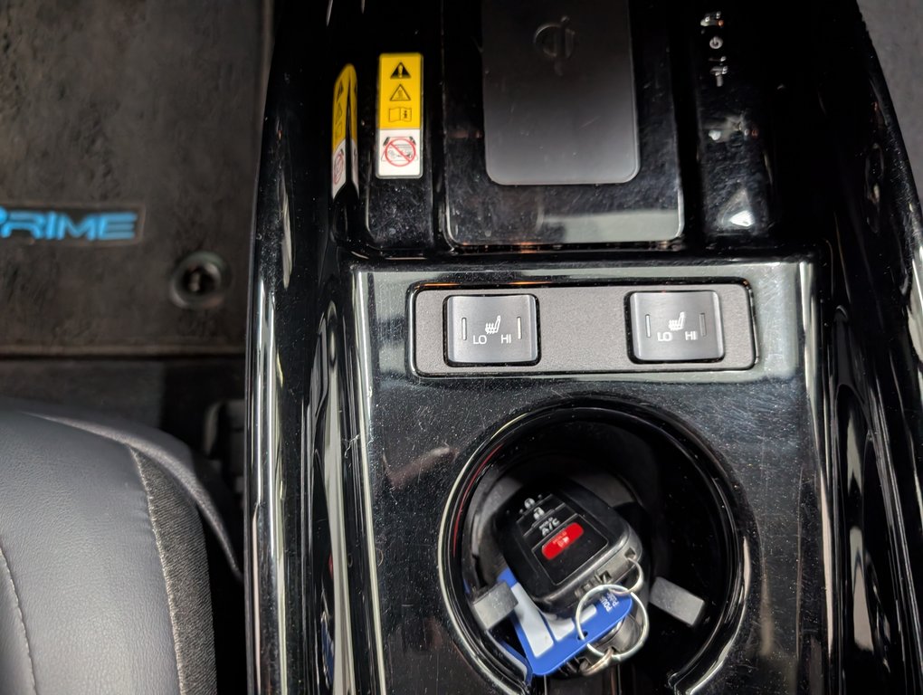 2021 Toyota Prius Prime GR AMELIORER, in Magog, Quebec - 13 - w1024h768px