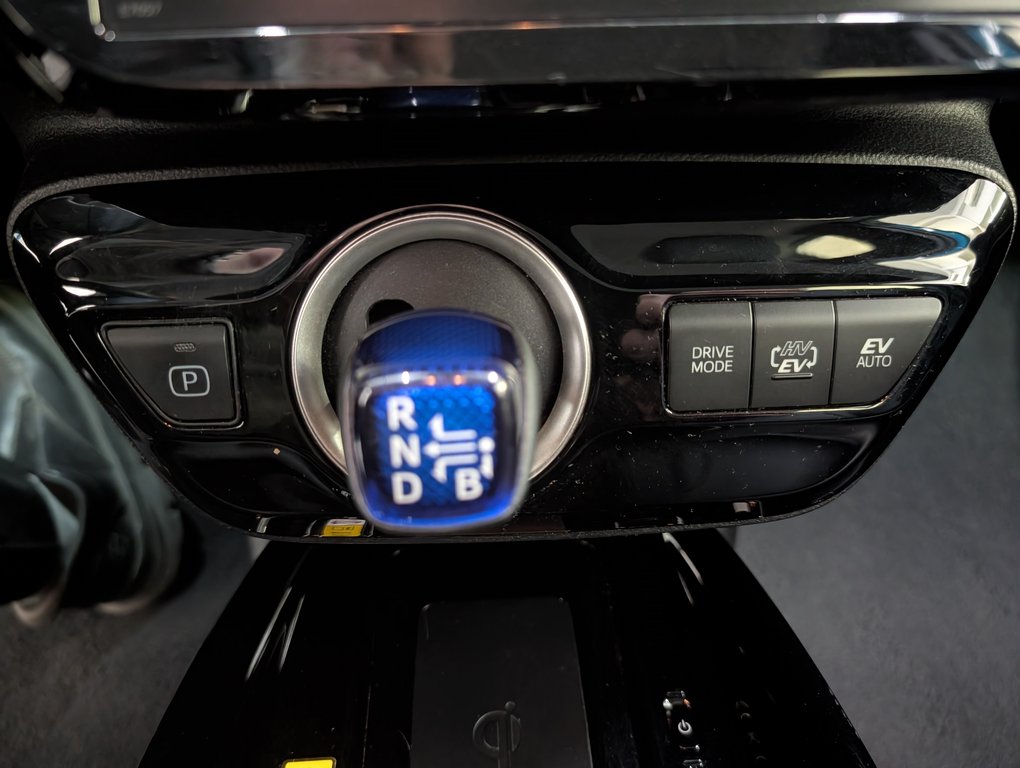 2021 Toyota Prius Prime GR AMELIORER, in Magog, Quebec - 14 - w1024h768px