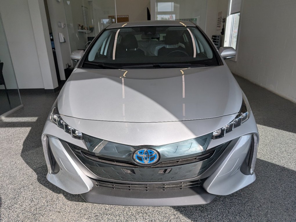 2022 Toyota PRIUS PRIME BRANCHABLE, in Magog, Quebec - 6 - w1024h768px