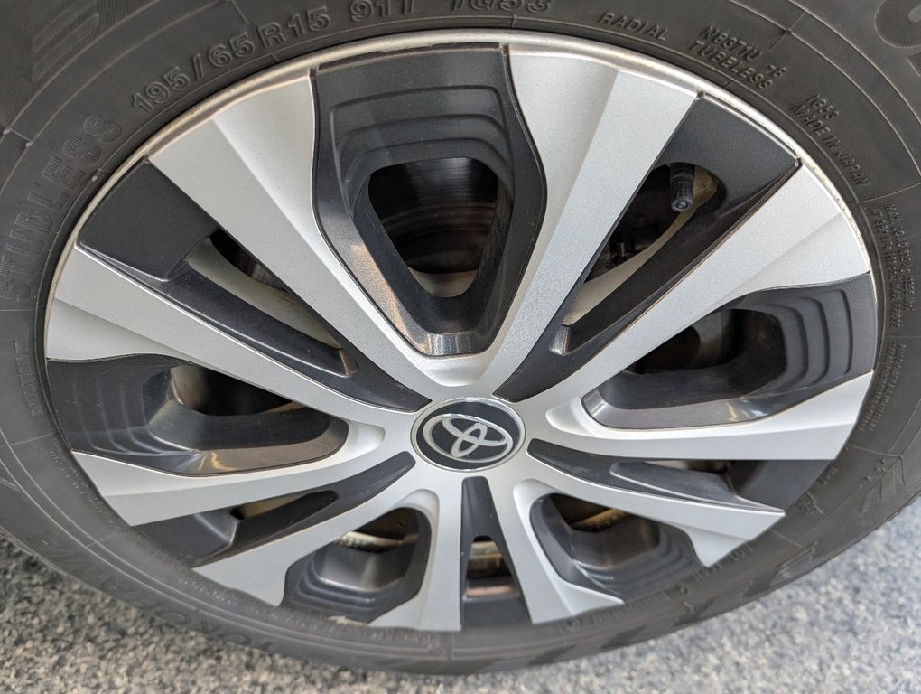 Toyota PRIUS PRIME BRANCHABLE 2022 à Magog, Québec - 24 - w1024h768px