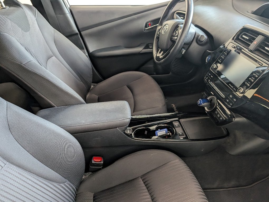 Toyota PRIUS PRIME BRANCHABLE, GARANTIE JUSQU EN 2026, 2022 à Magog, Québec - 8 - w1024h768px