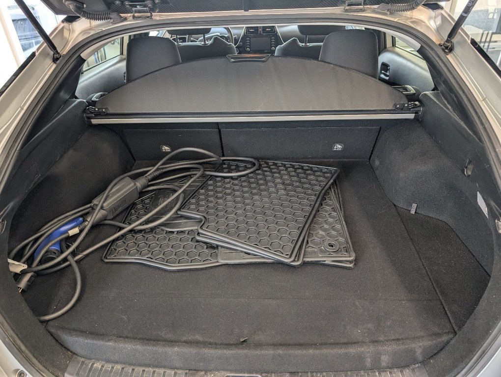Toyota PRIUS PRIME BRANCHABLE, GARANTIE JUSQU EN 2026, 2022 à Magog, Québec - 6 - w1024h768px