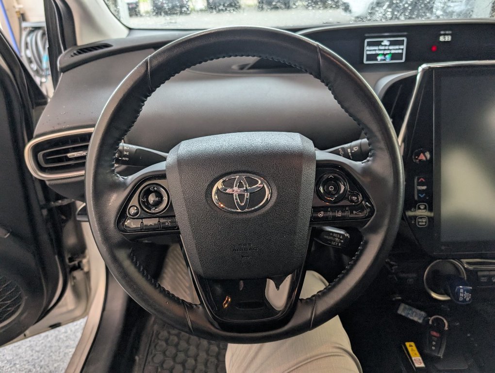 Toyota PRIUS PRIME GROUPE AMELIORER, 2022 à Magog, Québec - 16 - w1024h768px