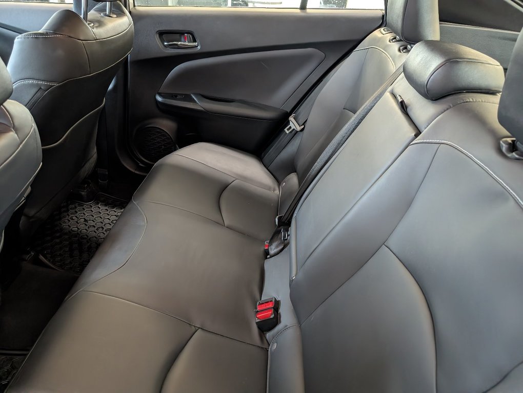 Toyota PRIUS PRIME GROUPE AMELIORER, 2022 à Magog, Québec - 11 - w1024h768px