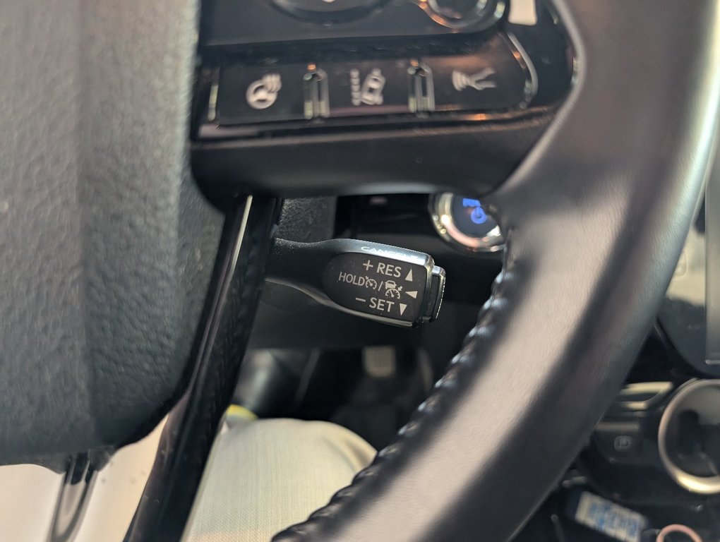 Toyota PRIUS PRIME GROUPE AMELIORER, 2022 à Magog, Québec - 21 - w1024h768px