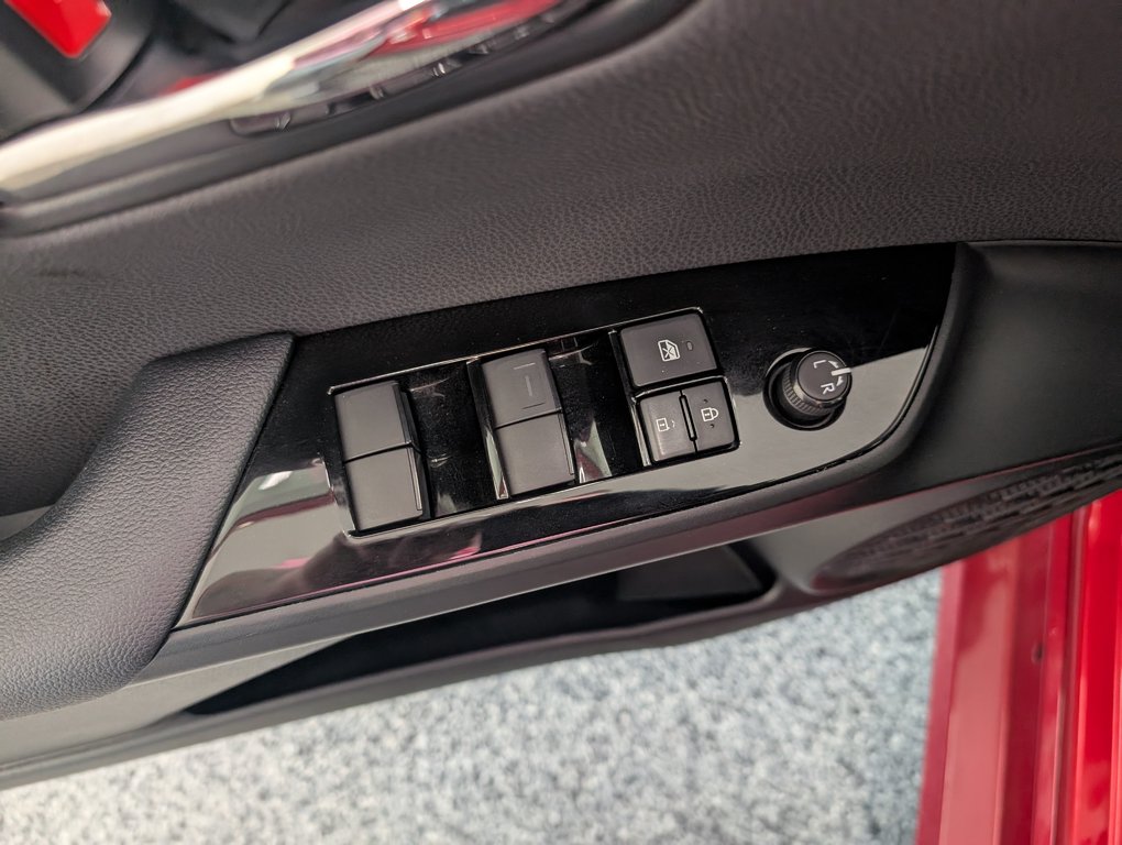 2022 Toyota PRIUS PRIME BRANCHABLE, GARANTIE JUSQU EN 2027, in Magog, Quebec - 14 - w1024h768px