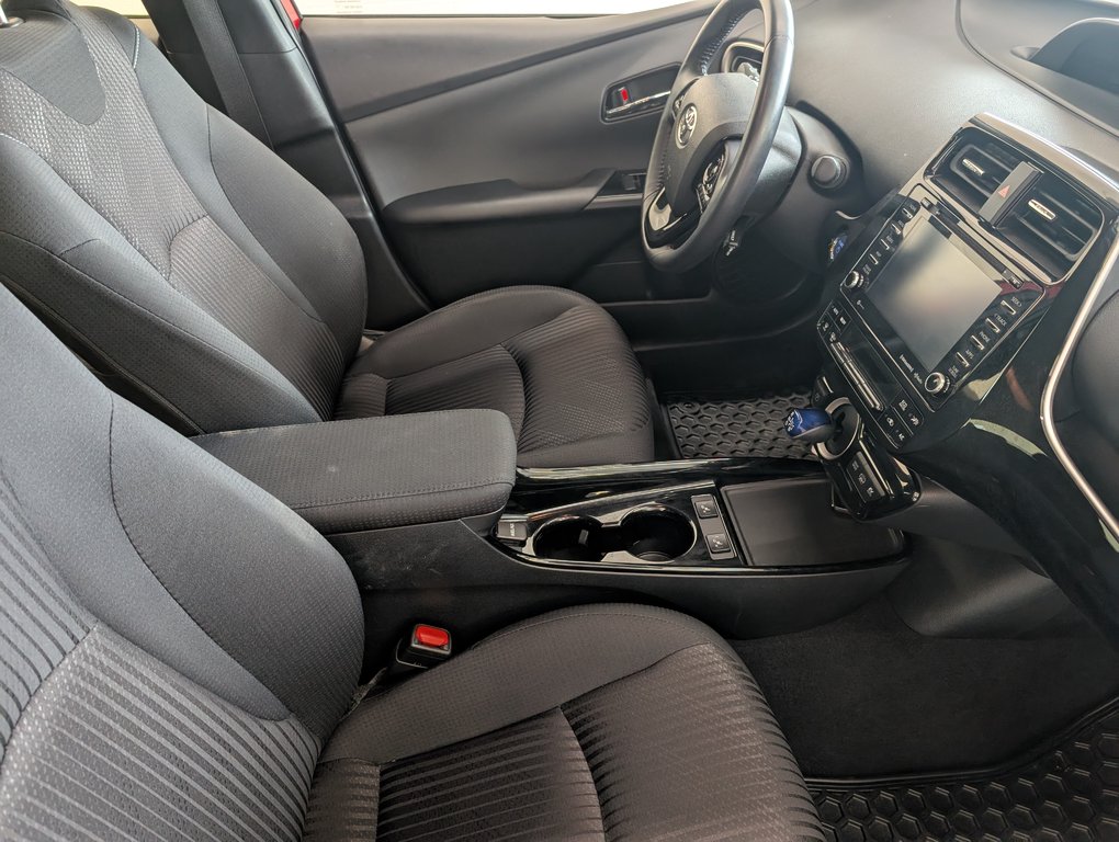 2022 Toyota PRIUS PRIME BRANCHABLE, GARANTIE JUSQU EN 2027, in Magog, Quebec - 9 - w1024h768px